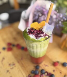 Strawberry Matcha Shake 300ml